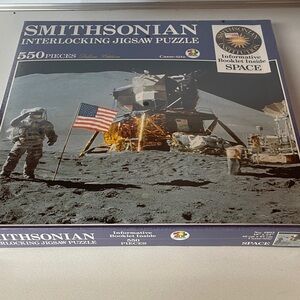 Smithsonian Interlocking Jigsaw Puzzle 550 Pieces NEW Sealed 1989 Space Moon
